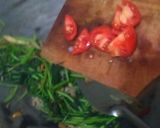 Foto langkah ke 4 dari resep Tumis Bayam Jamur Tiram.