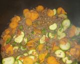 A picture of step 4 of Minced meat peas stew.