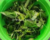 Foto langkah ke 1 dari resep Tumis Kangkung Pedas Terasi.