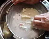A picture of step 2 of Sweet potato halwa.