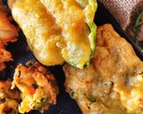 A picture of step 7 of Palak pakoras.