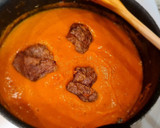 Foto del paso 6 de la receta: Carrilleras ibéricas a la manzanilla y salchichas frescas