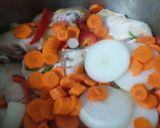 Foto del paso 2 de la receta: Pollo en escabeche