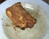 Foto langkah ke 5 dari resep Roti goreng isi pisang coklat simple.