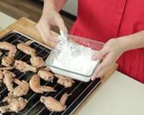 Foto langkah ke 7 dari resep Garlic Pepper Wings Devina Hermawan.