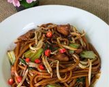Gambar langkah 8 resipi Mee Lidi Goreng Basah.