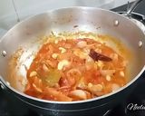 A picture of step 5 of Paneer butter masala.