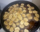 A picture of step 3 of Matoke crisps.