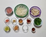 รูปขั้นตอนการทำที่ 1 ของ เส้นเล็กแห้ง หมูสับ (สูตรโบราณ)