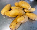 Une image de l'étape 1 de Purée de pommes de terre à l’ail, crème et gingembre.