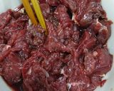 Hình bước làm 1 của món Thịt bò xào hành tây