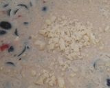Foto del paso 7 de la receta: 🍰 Bizcocho salado de queso 🧀 azul, Edan, aceitunas 🫒y pimientos