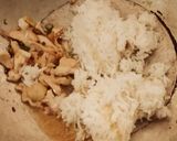 รูปขั้นตอนการทำที่ 3 ของ ข้าวผัดใบกะเพราไก่ชิ้น