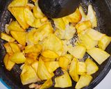 Foto langkah ke 2 dari resep Perkedel Kentang ala Chef Devina Hermawan.