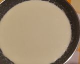 Foto del passaggio 4 della ricetta Risotto alla barbabietola su fonduta di stracchino