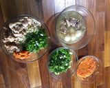 Foto langkah ke 5 dari resep BAKMIE AYAM JAMUR (MIE AYAM JAMUR).