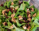 Foto del paso 3 de la receta: Ensalada de pollo y requesón con miel