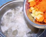 Foto langkah ke 4 dari resep Sop Ayam dan Ceker.