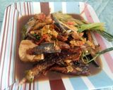 Foto langkah ke 3 dari resep Tongkol Kecap Pedas simple.