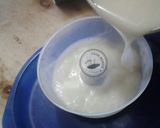 Foto langkah ke 4 dari resep Puding Susu Siram Coktail Buah.