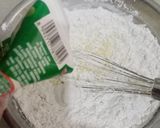 Foto langkah ke 4 dari resep Kembang Goyang Betawi Bunga Telang.