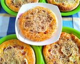 Foto langkah ke 5 dari resep Pizza Bengkak.