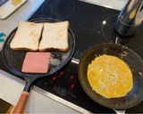 A picture of step 4 of Filthy breakfast toast, South Korea street food style.