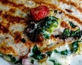 Foto del paso 4 de la receta: WRAPS Frutos🍓🍒Rojos con Espinaca...!
