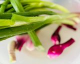 Hình bước làm 1 của món Củ Hành Tươi Ngâm Chua Ngọt