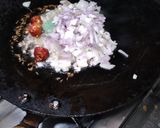 A picture of step 3 of Tawa aloo ki katliyan.