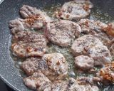 Foto del paso 6 de la receta: Escalopines de solomillo al ajillo con verduras a la soja
