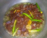 A picture of step 2 of Beef tikka liver.