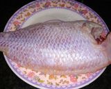 Hình bước làm 1 của món Cá điêu hồng chiên sốt chanh leo