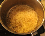 Foto del paso 2 de la receta: Hígado encebollado, con arroz