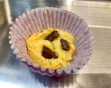 Foto del paso 9 de la receta: Muffins de mantequilla con trocitos de chocolate con leche
