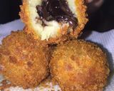 Foto langkah ke 6 dari resep Bola ubi crispy coklat lumer.