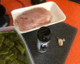 Foto del paso 1 de la receta: Judías verdes con pechuga y huevo escalfado