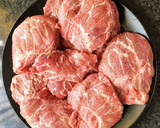 Foto del paso 1 de la receta: Carrilleras de cerdo al vino tinto