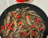 Hình bước làm 2 của món Cá Bống Đồng Kho Cay