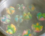 Foto langkah ke 6 dari resep Roti kukus pelangi.