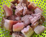 Hình bước làm 1 của món Thịt kho coca