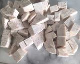 Gambar langkah 1 resipi Kuih Talam Berlauk Dengan Ubi Keladi.