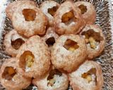 A picture of step 5 of Paani Puri.