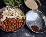 A picture of step 3 of Poha Chivda.