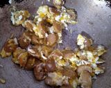 Foto langkah ke 3 dari resep Makaroni telor jajan sd.
