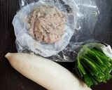 A picture of step 1 of Chinese Stir-fried Fish Cake with Radish 蘿蔔炒魚鬆.
