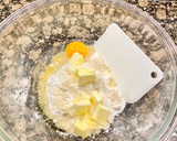 Foto del paso 5 de la receta: Tarta con peras en almíbar y crema de almendras “sin gluten “