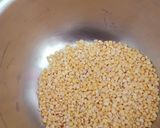 मुग डाळ हलवा (moong dal halwa recipe in marathi) रेसिपी स्टेप 1 फोटो 
