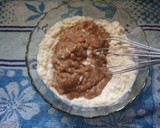 A picture of step 5 of Dates cake.