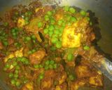 A picture of step 7 of Green Peas and Paneer Curry.